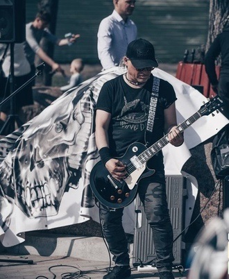 BACKINBLACK
